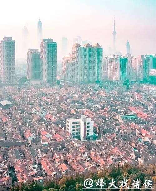 “十五五”时期,上海将接续实施3000万平方米老旧小区改造 “十五五”时期,上海将接续实施3000万平方米老旧小区改造